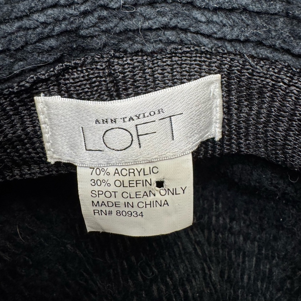 Ann Taylor Black Bucket Hat with Rosette Detail - Picture 10 of 15